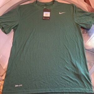 Nike Men's Short Sleeve Green Tee Size Medium NWT